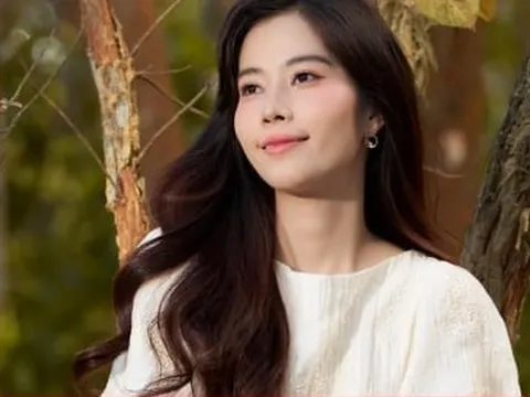 Phạt Nam Em 10 triệu đồng, xem xét chặn 2 tài khoản mạng xã hội