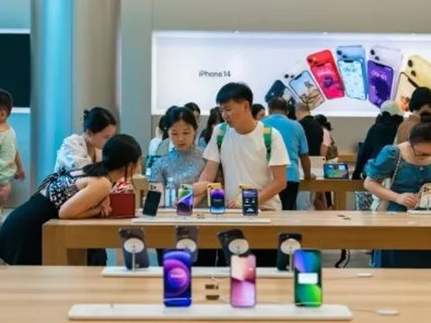 Tung ưu đãi hoàn tiền gần 3 triệu đồng cho người mua iPhone 15 tại quốc gia châu Á này, Apple bị chỉ trích vì thiên vị