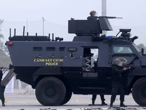 Choáng ngợp trước sức mạnh đặc biệt tinh nhuệ của 'quả đấm thép' thuộc Bộ Công an Việt Nam