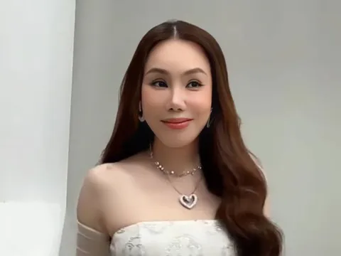 Nữ ca sĩ giàu ngầm của showbiz Việt vừa tái xuất: "Tiền bạc không thành vấn đề"