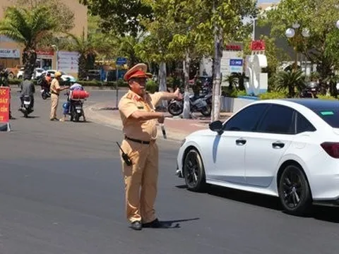 Công an Bình Thuận kiểm tra nồng độ cồn hoán đổi giữa các huyện,thị xã