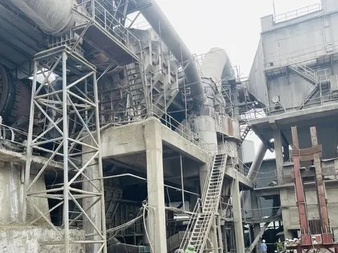 Thủ tướng: Khẩn trương điều tra vụ tai nạn lao động làm 10 người thương vong ở Yên Bái