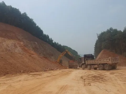 Đẩy nhanh dự án Quốc lộ 7C, mở ra cơ hội phát triển Tây Bắc Nghệ An