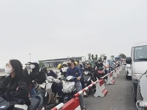 Hải Phòng: Tránh cảnh ùn tắc khi ra đảo Cát Bà dịp nghỉ lễ 30/4 - 1/5