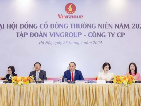 Chủ tịch Phạm Nhật Vượng muốn rót thêm 1 tỷ USD cho hãng xe điện: “VinFast là sứ mệnh, danh dự và tương lai của Vingroup nên chúng tôi không bao giờ buông”