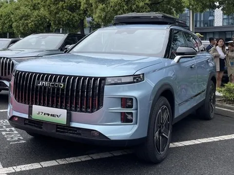 Chi tiết Jaecoo J7 PHEV bán ở Việt Nam ngay năm nay: Chạy khoảng 100km không cần xăng, nhiều option đấu Honda CR-V