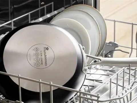 Sau khi sử dụng máy rửa bát được hai năm, tôi nhận thấy 7 thứ không thể bỏ vào máy