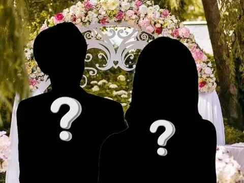 Rò rỉ ảnh “chủ tịch” lên đồ bảnh bao cầu hôn “nàng thơ" ở khách sạn cao cấp sau 4 năm hẹn hò