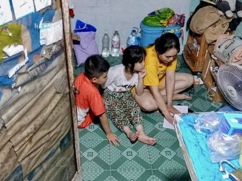 Công nhân đón lễ tại nhà trọ để tiết kiệm chi phí