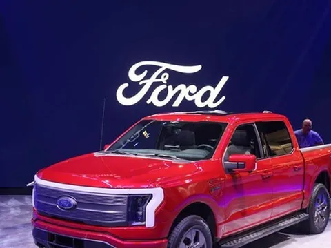 Ford báo lỗ hơn 1 tỷ USD vì xe điện