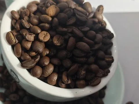 Giá cà phê thế giới lao dốc, vì sao?