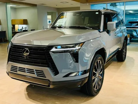 Lexus GX 2024 đã về Việt Nam: Bản Luxury giá dự kiến gần 6 tỷ, dễ thành hàng hot với nhiều thay đổi, vuông vức như 'Mẹc G'