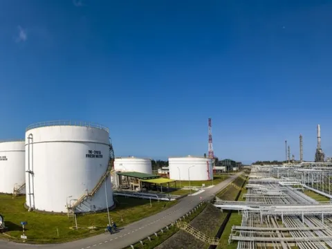 Cầm hơn 40.000 tỷ tiền tươi, mỗi ngày 'mở mắt' là có 4 tỷ đồng tiền lãi nhưng lợi nhuận quý 1/2024 của Lọc hóa dầu Bình Sơn (BSR) vẫn giảm 30%