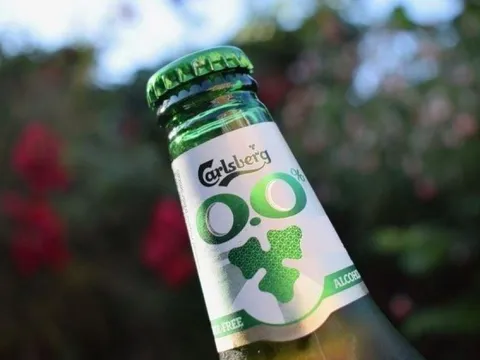 Đánh bại 'cú đấm' của thổi nồng độ cồn, một hãng bia vẫn tăng trưởng trong năm 2023 và Q1/2024, đẩy mạnh đầu tư vào Việt Nam bất chấp lo ngại ‘ngày tàn của bia rượu’