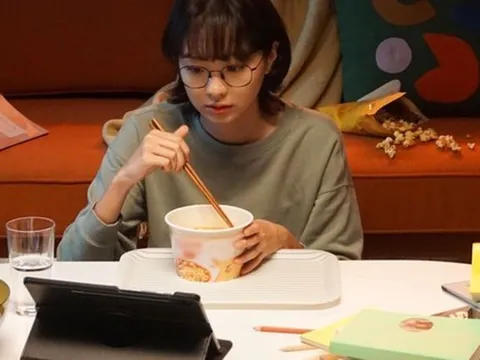 Làm được đồng nào tiêu đồng nấy, khi người thân nằm viện mới biết tiết kiệm quý thế nào