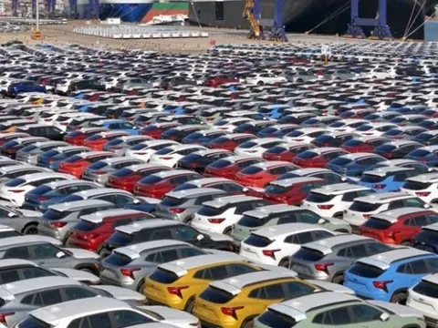 Ô tô nhập khẩu từ Trung Quốc về Việt Nam bất ngờ tăng mạnh