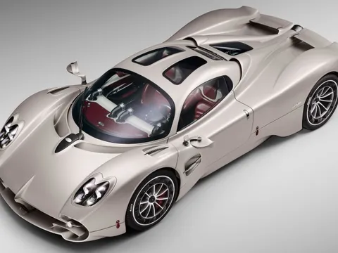 Yêu cầu tùy chọn sơn chưa từng có cho siêu xe, một triệu phú bị Aston Martin từ chối nhưng có một hãng sẵn sàng đáp ứng