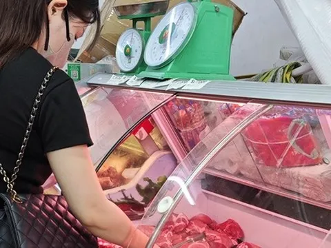 Giá heo hơi tăng nóng