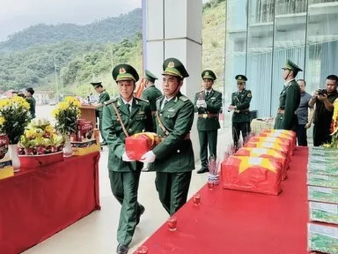 Hà Tĩnh: Truy điệu, an táng 11 hài cốt liệt sĩ hy sinh tại Lào