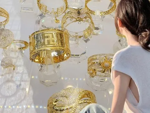 Đem vàng đi bán sau 15 năm, cô gái ngỡ ngàng khi không được thu mua vì 1 lý do trời ơi đất hỡi: Bài học cảnh tỉnh những ai đang giữ vàng