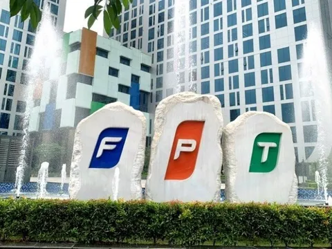 FPT báo lãi 2.900 tỷ đồng, cổ phiếu vượt đỉnh 24 lần kể từ đầu năm