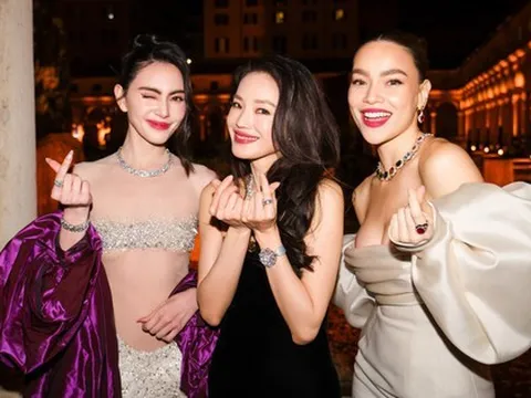 Ảnh nét căng càng nịnh visual Hồ Ngọc Hà: Sang gì mà sang thế, đứng cạnh Thư Kỳ & Mai Davika mà không chìm tí nào!