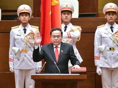 Tân Chủ tịch Quốc hội: Tôi nguyện cống hiến hết sức mình, phụng sự Tổ quốc, phục vụ Nhân dân