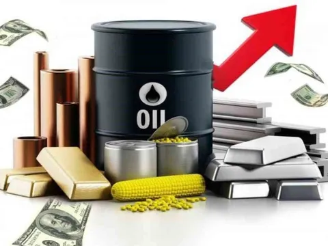 Thị trường ngày 25/5: Giá dầu, vàng, bạc, cao su, cà phê và đường đồng loạt tăng, khí tự nhiên thấp nhất 1 tuần