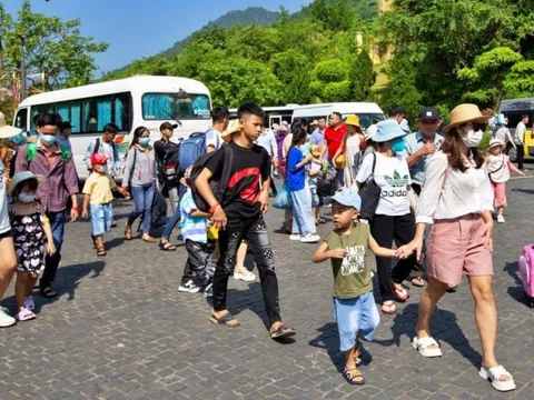 Du lịch hè 2024: Nhiều chương trình kích cầu, tour đường bộ lên ngôi
