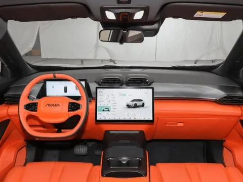 "Ông trùm" xe tải tại Việt Nam ra mắt bom tấn SUV: ăn xăng chỉ 0,56 lít/100km, giá siêu rẻ thách thức Mazda CX-5