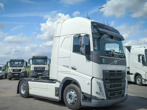 Thị trường xe tải Việt Nam có thể cán mốc 38.000 tỷ đồng sau 4 năm: Volvo, Mercedes đang là ‘trùm’, dễ có xe điện trong thời gian tới