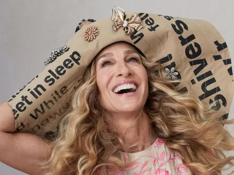 Mỹ nhân cá tính nhất "Sex and the city": Kiên quyết không phẫu thuật thẩm mỹ, U60 nhan sắc vẫn tươi trẻ nhờ bí quyết đơn giản