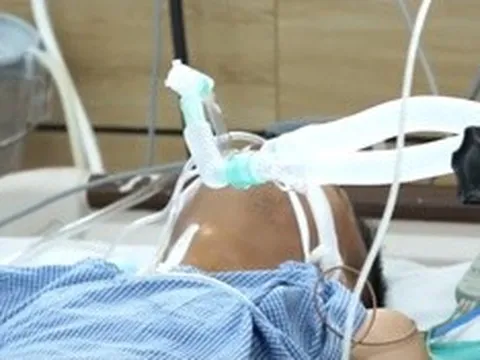 Bộ Y tế vào cuộc vụ 5 người nhập viện cấp cứu sau khi uống rượu