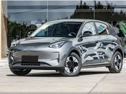 Xe điện cỡ nhỏ Trung Quốc giá chỉ 230 triệu đồng: Sở hữu loạt trang bị hiện đại, chạy 410km/sạc