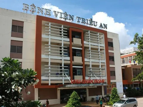 Bệnh viện của ông Trầm Bê báo lãi thấp nhất kể từ đầu năm