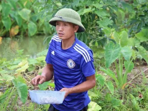 "Cãi vợ" về quê nuôi con "hiền như đất", anh nông dân kiếm 500 triệu/năm rất nhẹ nhàng