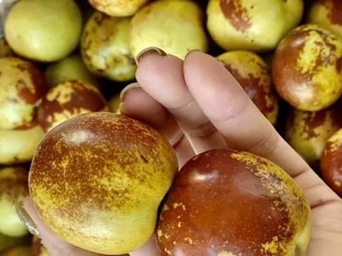 Hoa quả nhập Trung Quốc: ‘Không nên tin những đồn đoán thất thiệt’