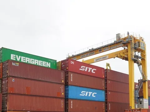 Cảng Đà Nẵng bứt phá doanh thu, tài sản lẫn nợ phải trả đều gia tăng