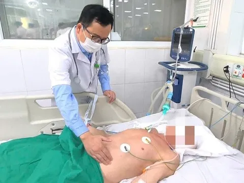 Cụ ông 72 tuổi nguy kịch vì nhiễm giun lươn lan toả