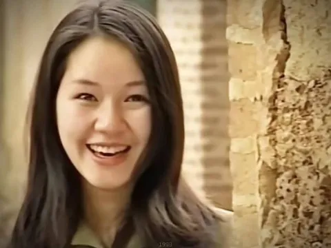 Mỹ nhân màn ảnh một thời rẽ hướng làm tiếp viên hàng không, giờ ra sao?