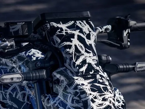 Cận cảnh xe máy điện mới độc lạ của Honda