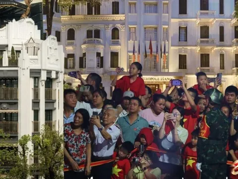 Hà Nội vẫn còn phòng giá 30-100 triệu/đêm nếu bạn muốn đặt khách sạn xem diễu binh, nhanh tay còn kịp!