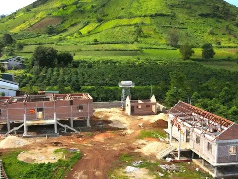 Vị trí xây dựng nhà rông 9,4 tỷ đồng "đặc biệt nhạy cảm"