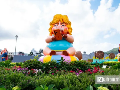 Cận cảnh linh vật ngựa ở Gia Lai: Kiểu uy phong, kiểu ngộ nghĩnh, ngựa "đại gia"