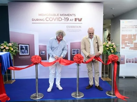 Xúc động trước những bức ảnh về cuộc chiến chống Covid-19 tại Bệnh viện FV