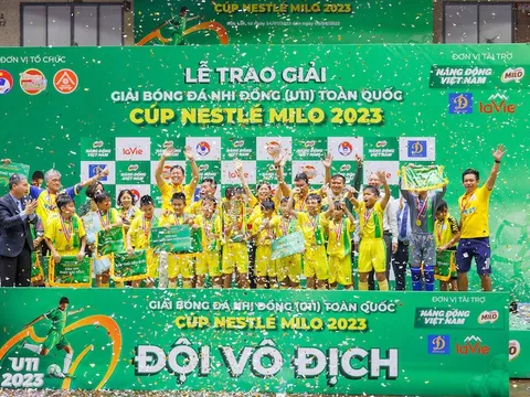 Nestlé MILO trao tặng 16 suất học bổng “Có chí thì nên” tại  Giải bóng đá Nhi đồng (U11) toàn quốc - Cúp Nestlé MILO 2023